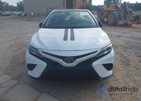 2019 Toyota Camry Se z USA, uszkodzony, nr VIN 4T1B11HK4KU297749
